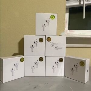 Apple White Wireless Earbuds Set